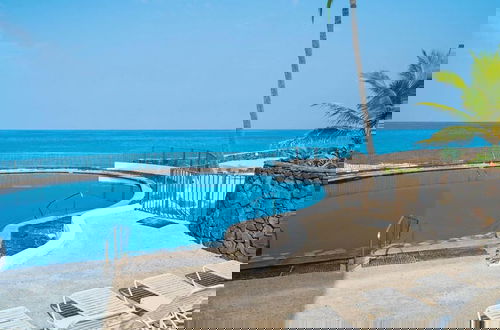 Photo 12 - Casa De Emdeko Condo w/ Pool A/C & Ocean Views