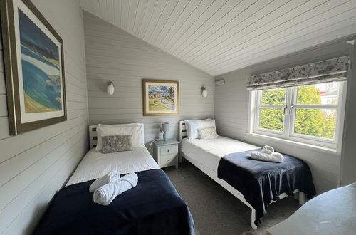 Photo 2 - Holly Blue - Cosy Wooden Lodge, Kippford