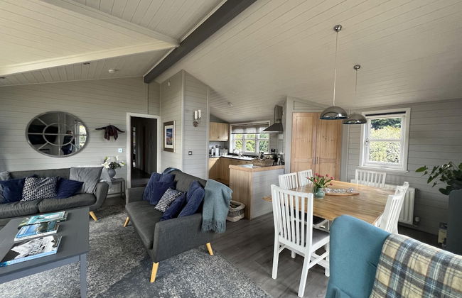 Holly Blue - Cosy Wooden Lodge, Kippford - Foto 8