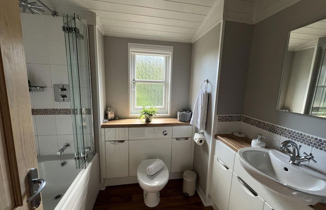 Holly Blue - Cosy Wooden Lodge, Kippford - Foto 13