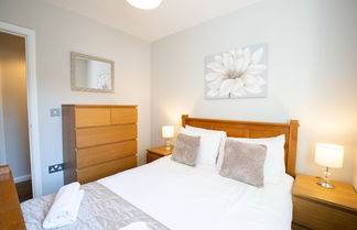 Photo 1 - Velvet 2-bedroom Apartment, Brewery Road, Hoddesdon