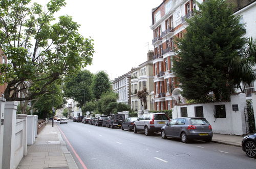 Photo 19 - A Place Like Home - Charming and Elegant Flat in Chelsea