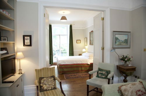 Photo 11 - A Place Like Home - Charming and Elegant Flat in Chelsea