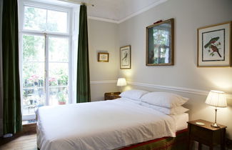 Photo 3 - A Place Like Home - Charming and Elegant Flat in Chelsea