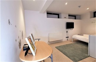 Foto 3 - Spacious Double Room with en-suite - 1b