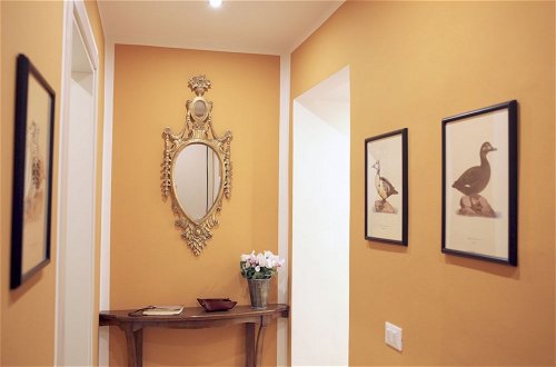 Photo 16 - Elegant and Cozy City Center for 5 - Two Bedroom Apartment, Sleeps 5