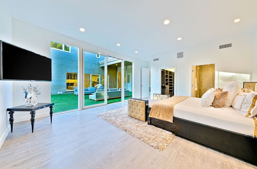 Foto 5 - Beverly Hills Luxury Modern Palace