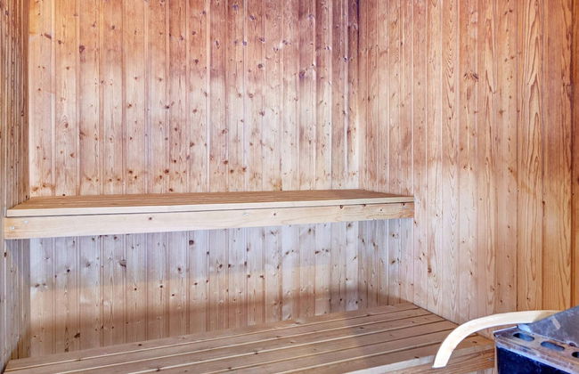 12 Person Holiday Home in Nexo - Foto 33