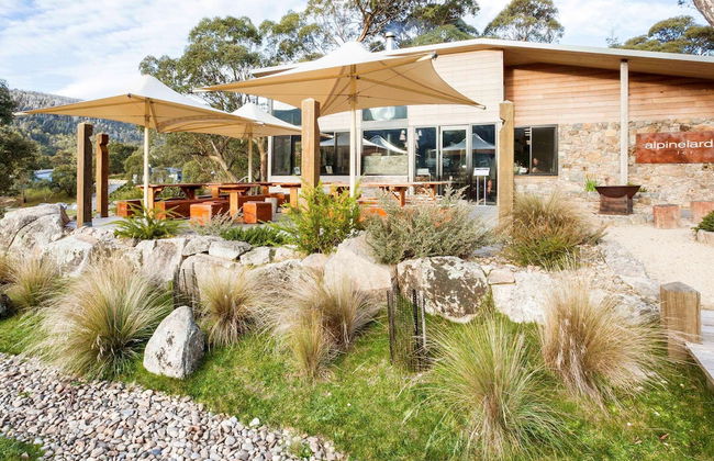 Novotel Lake Crackenback Resort & Spa - Photo 49