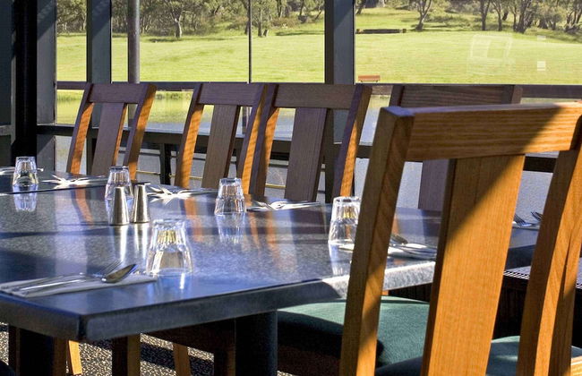 Novotel Lake Crackenback Resort & Spa - Photo 41