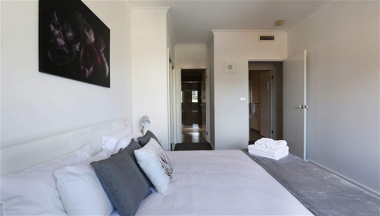 Photo 1 - Extra Large 2 Bedroom Apartment in Melbournes Southbank