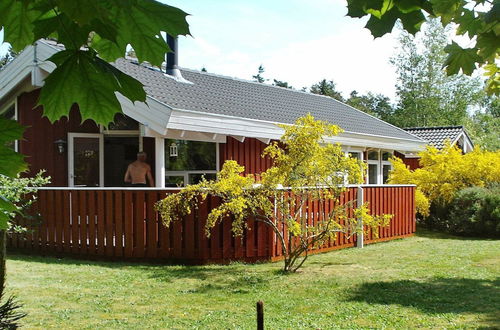 Photo 21 - Unique Seaside Holiday Home in Hadsund near Terrace