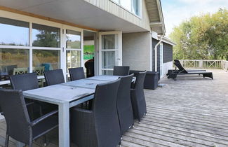 Foto 1 - 8 Person Holiday Home in Ulfborg