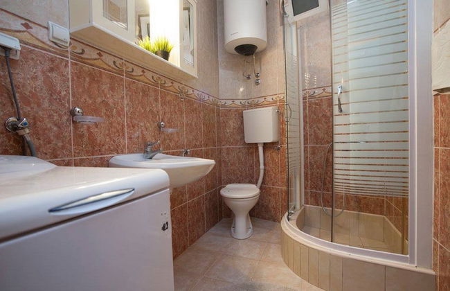 Guest House Medin - Photo 72