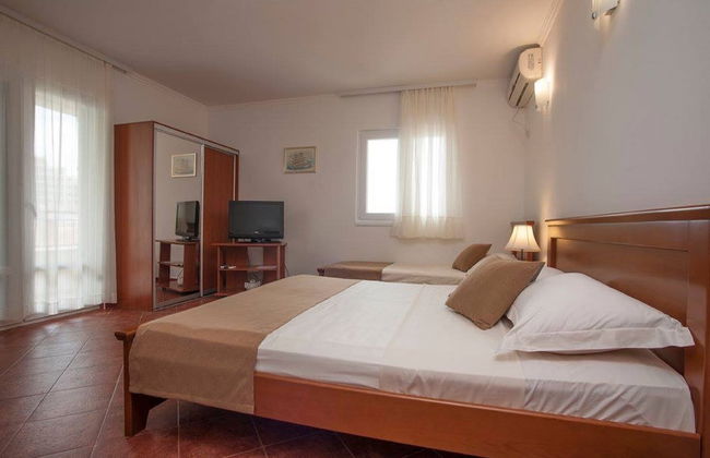 Guest House Medin - Photo 42