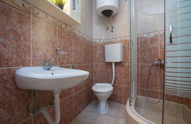 Guest House Medin - Photo 73