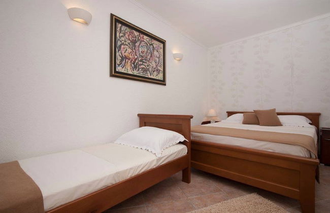 Guest House Medin - Photo 27