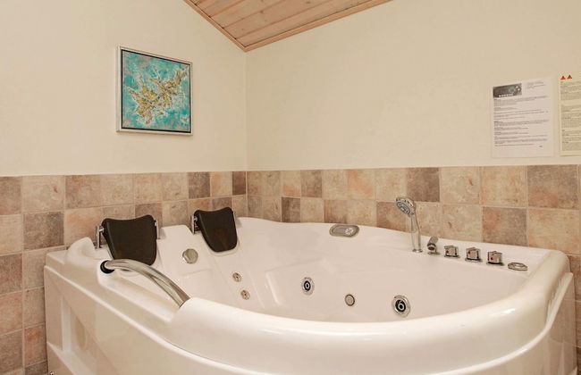 6 Person Holiday Home in Jerup - Foto 3