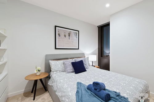 Photo 2 - Melbourne City 1bed Perfect Tranquil Sanctuary Vme023