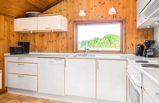 Foto 2 - 6 Person Holiday Home in Romo