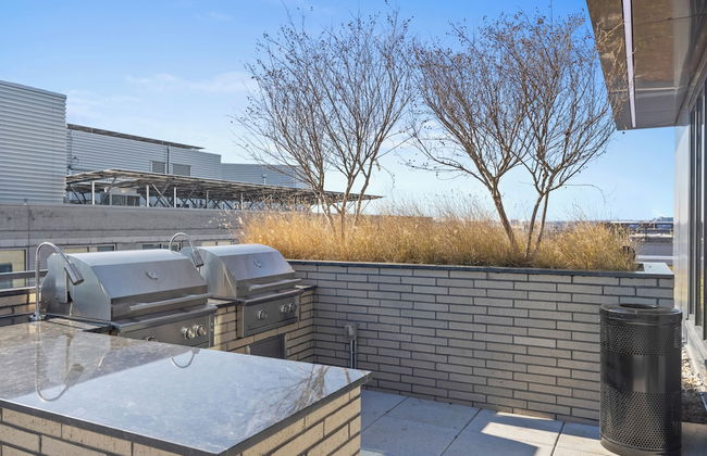 Coda on Half, a Placemakr Experience - Navy Yard - Foto 46