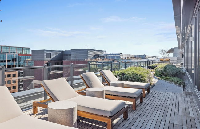 Coda on Half, a Placemakr Experience - Navy Yard - Foto 45