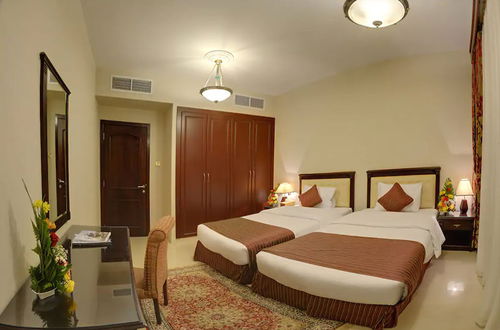 Photo 3 - Deira Suites Hotel Apartment