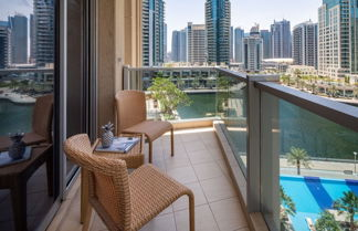Photo 1 - Chic and Stunning 2BR With Dubai Marina Views