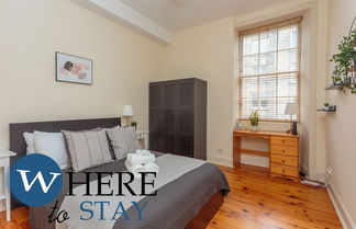 Photo 3 - 2 Bedroom Victorian Apartment in Leith