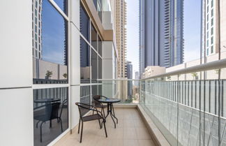 Photo 2 - Modern Luxury Living in This 3BR Apt in Downtown Dubai