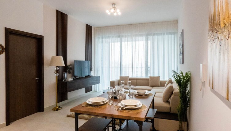 Photo 1 - Stylish 1BR Apartment in Al Barsha Dubai