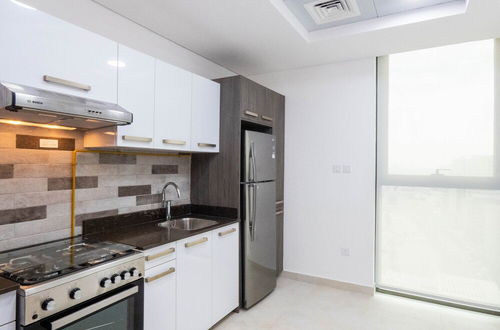 Foto 7 - Stylish 1BR Apartment in Al Barsha Dubai