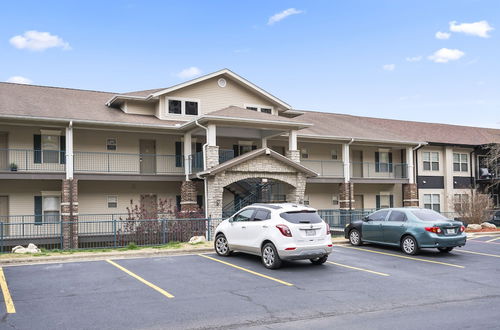 Photo 26 - Majestic Luxury Condo at Table Rock Lake