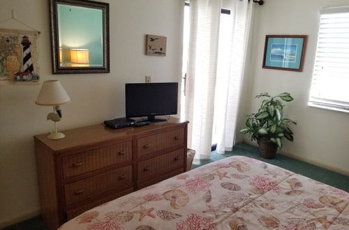 Photo 5 - 1 Bedroom, 1 Bath, Upgraded, Oceanfront Complex - Ocean Village Club M31