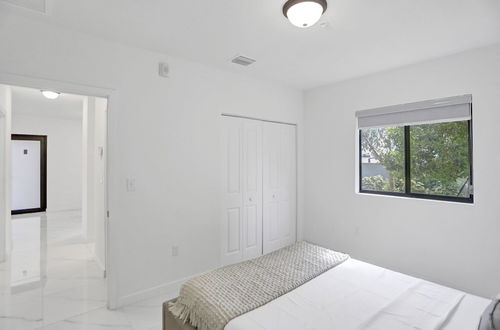 Photo 10 - Renzzi Wynwood Apartments