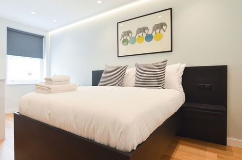 Photo 8 - Earls Court East Serviced Apartments by Concept Apartments