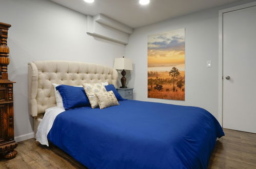 Photo 2 - Marbella Lane 3BR Penthouse Executive Suite SFO