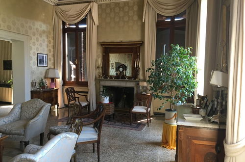 Photo 61 - Luxurious Palazzo in Venice in the Rialto Area With Housekeepercook