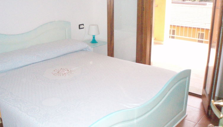 Photo 1 - Modern 1 bed Apartment Sleep 3 sea View Only 700mt From sea