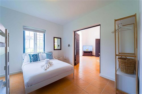Photo 3 - 2 Bedroom Villa at Belvida Estates BR098