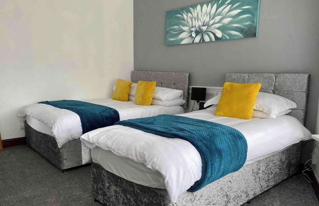 7 Person Home Flat W/parking - Near Swansea Centre - Foto 2
