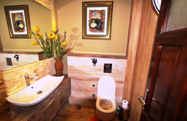 Villa Center - Photo 15