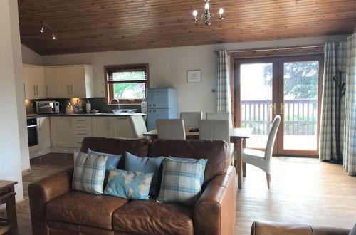 Foto 15 - Douglas Fir Lodge With Hot Tub Near Cupar, Fife