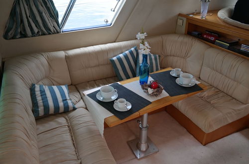 Photo 13 - Yacht Suite Sorrento