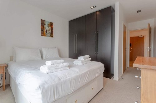 Foto 8 - Fantastic 2 Bedroom near Canary Wharf