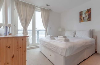 Photo 3 - Fantastic 2 Bedroom near Canary Wharf