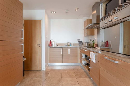 Photo 9 - Fantastic 2 Bedroom near Canary Wharf