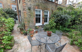 Foto 1 - ALTIDO 2 Bed Flat With Garden Next to Battersea Park