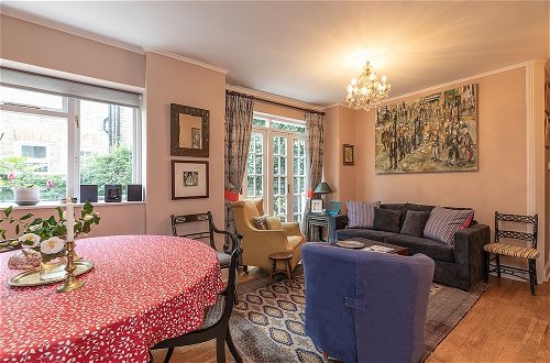 Photo 15 - ALTIDO 2 Bed Flat With Garden Next to Battersea Park