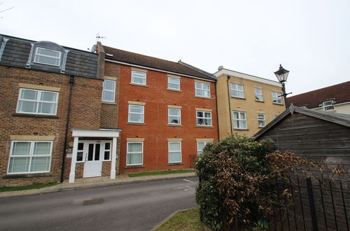 Photo 6 - Clarendon Court